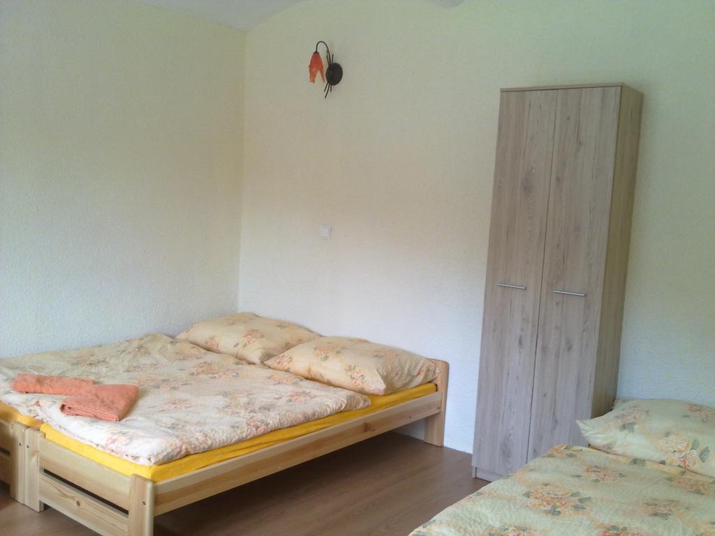 Penzion Apartmány Bečov Bečov nad Teplou Exterior foto